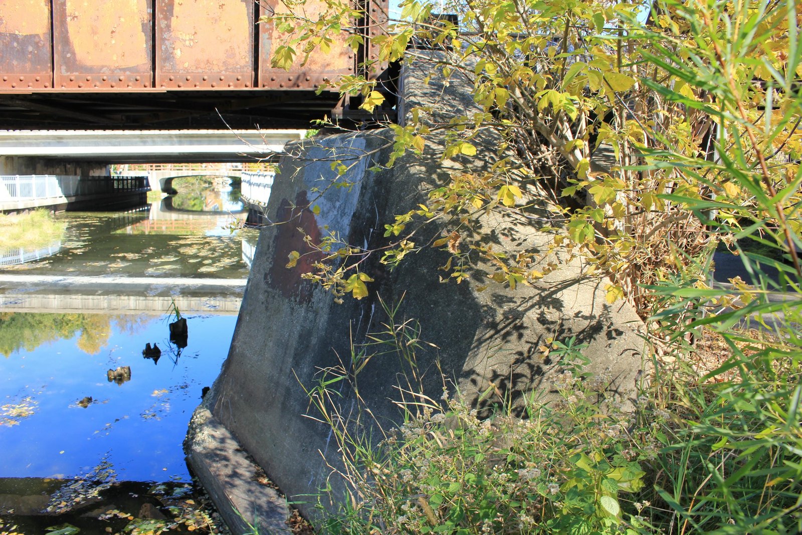 South abutment
